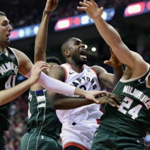  沃尔夫斯堡替补奇兵建功，惊险拿下关键战役